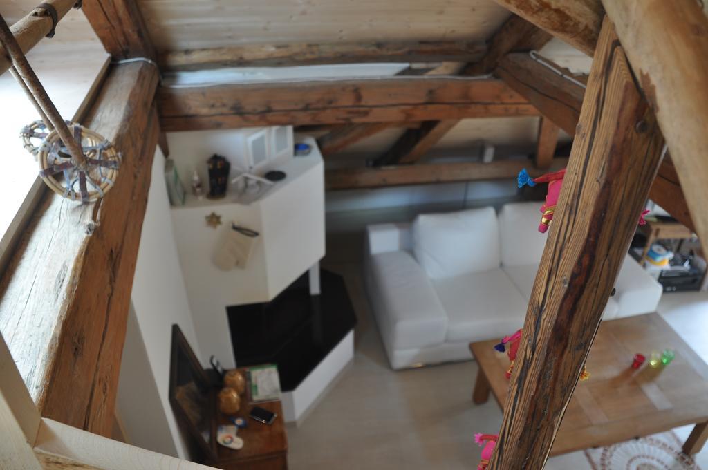 Attika Wohnung 7546 Ardez Номер фото